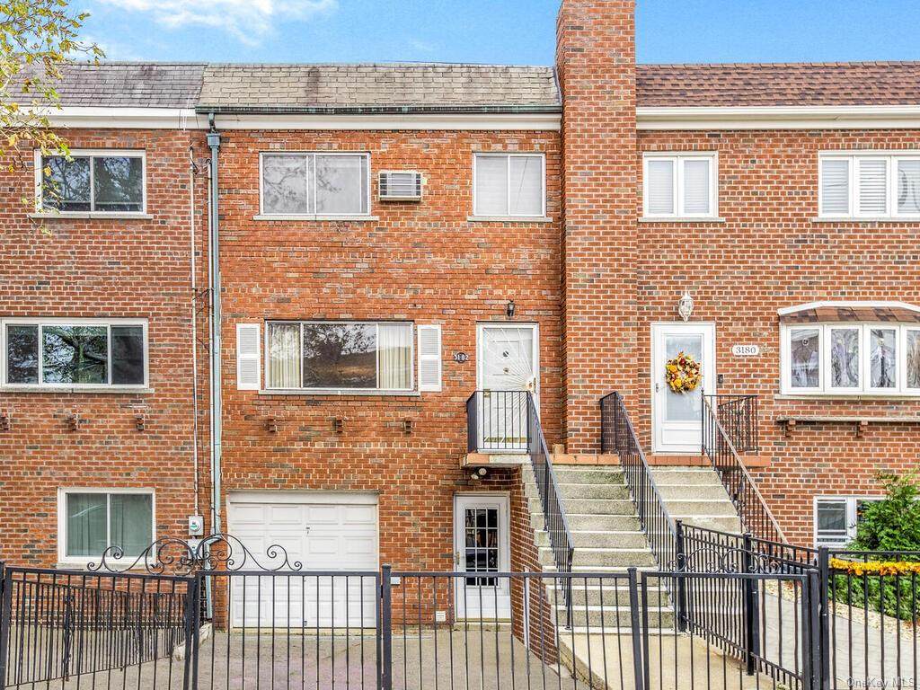 3182 Barkley Avenue - Photo 1