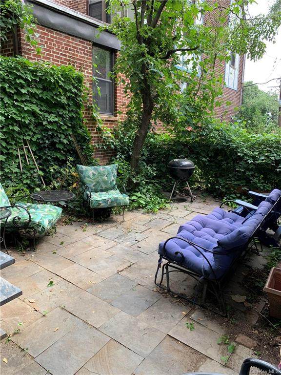 6034 Huxley Avenue - Photo 1