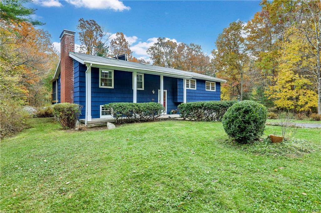 85 Westwood Avenue - Photo 1