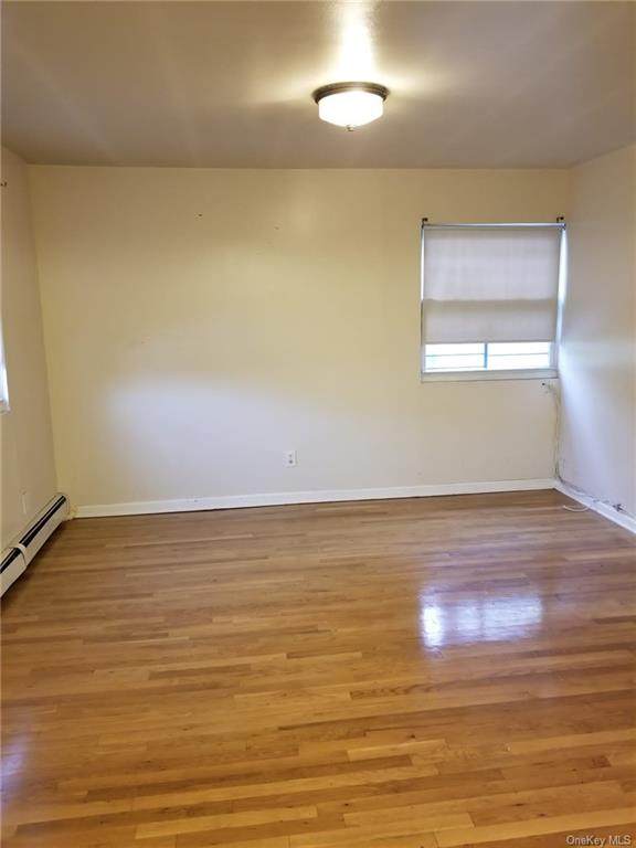 726 Saint Lawrence Avenue - Photo 1