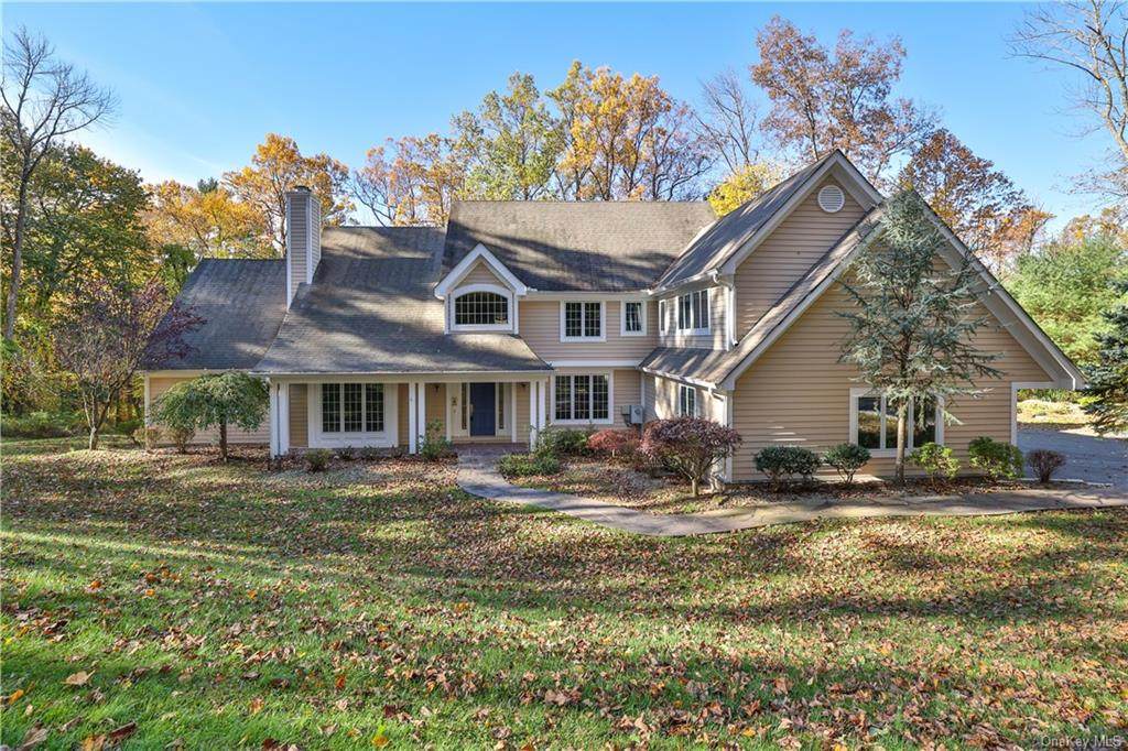 15 Overlook Drive - Photo 1