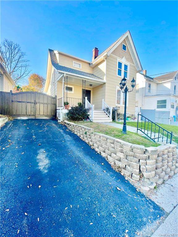 205 1/2 Linden Avenue - Photo 1
