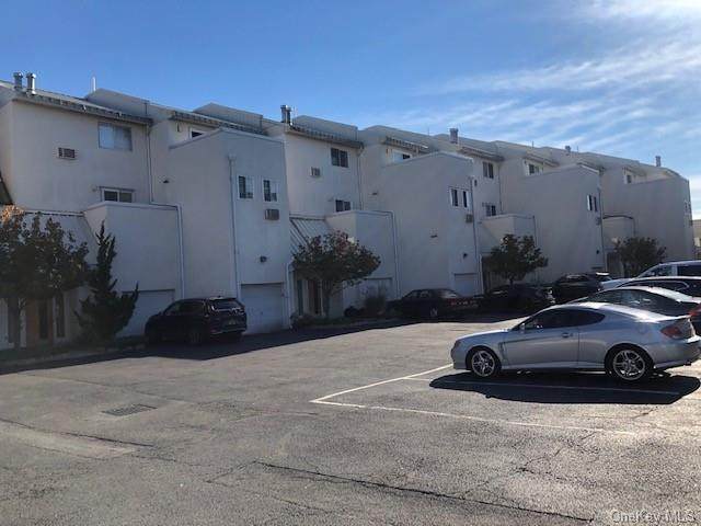 2730 Schurz Avenue - Photo 1