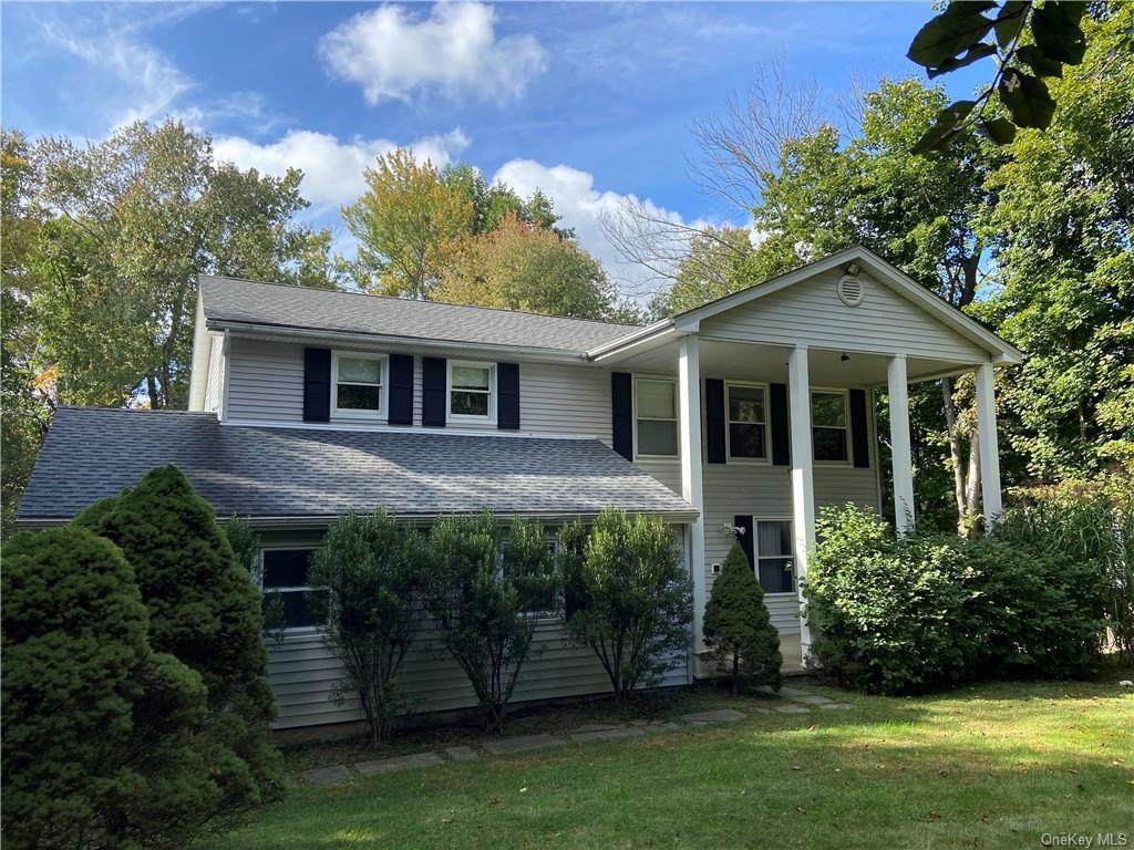 8 Willow Crest Drive - Photo 1