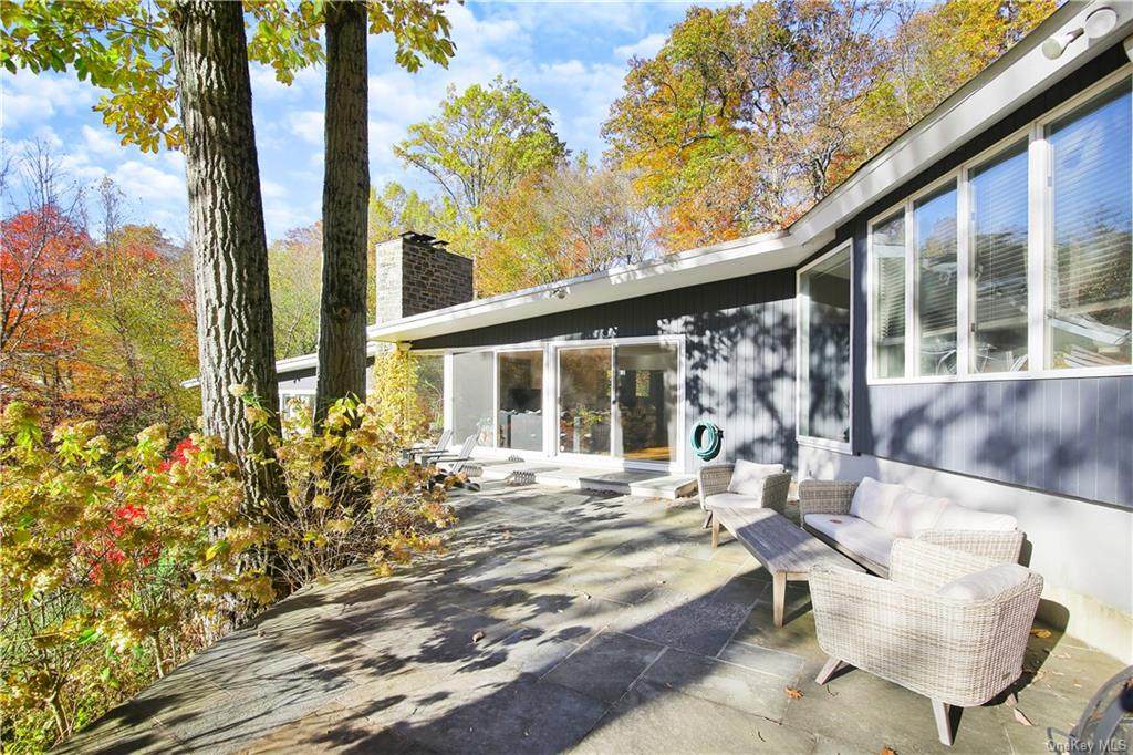 744 King Street - Photo 1