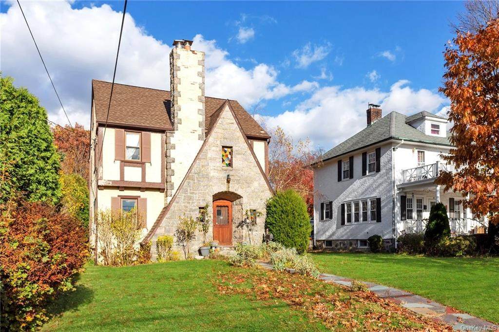 83 Locust Avenue - Photo 1