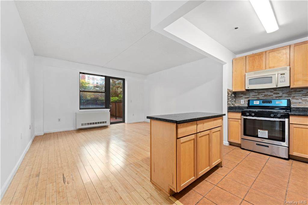 837 Washington Avenue - Photo 1