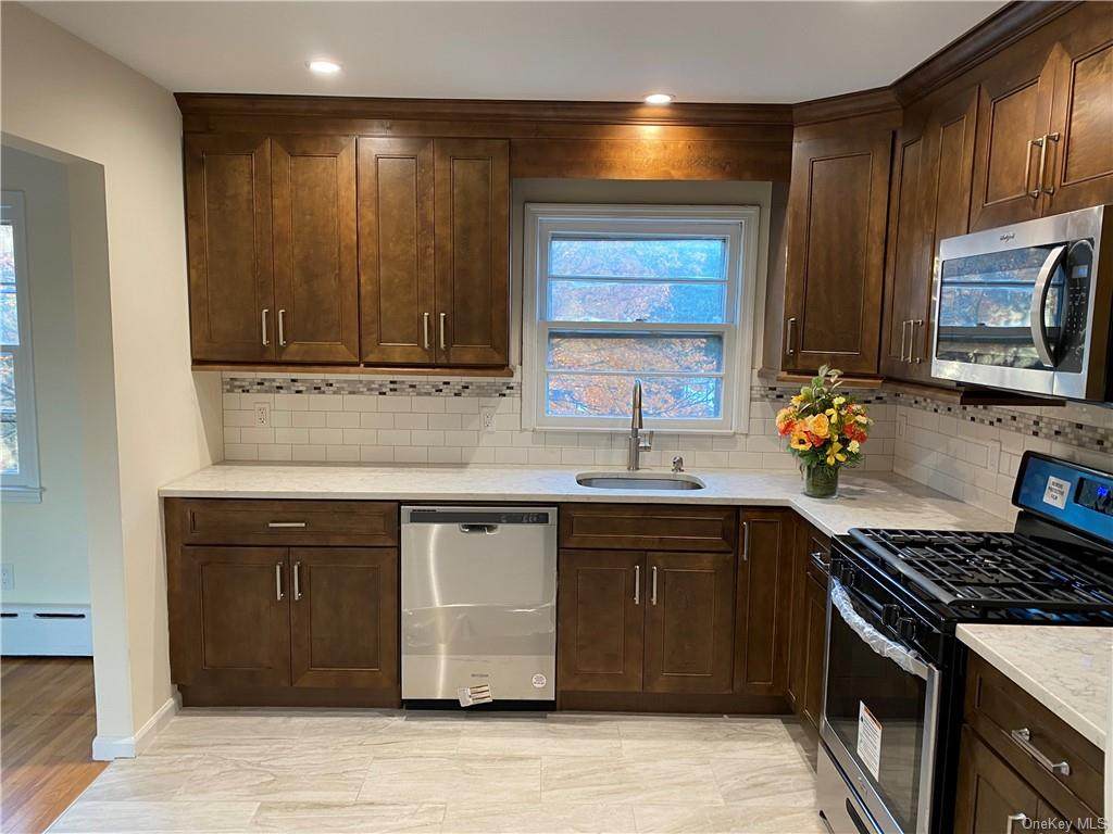 136 Old Mamaroneck Road - Photo 1