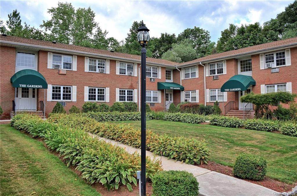 260 West Street - Photo 1