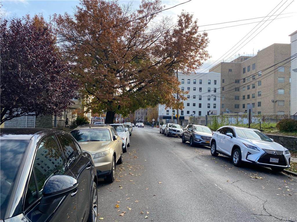 29 7th Avenue - Photo 1
