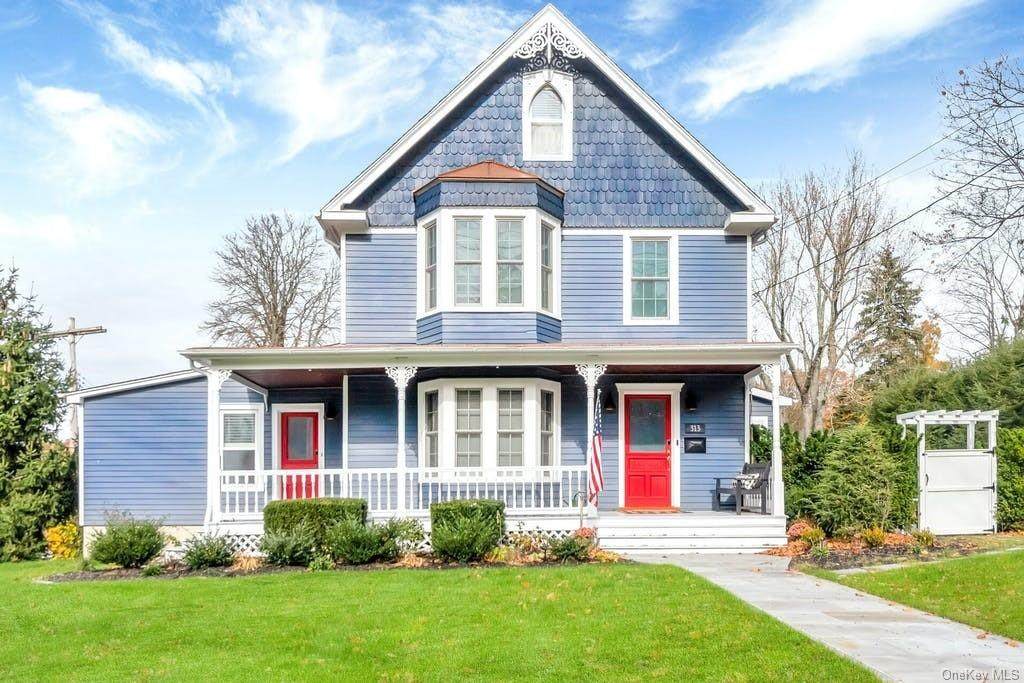 313 King Street - Photo 1