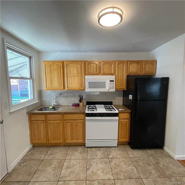 32 Hill Terrace - Photo 1