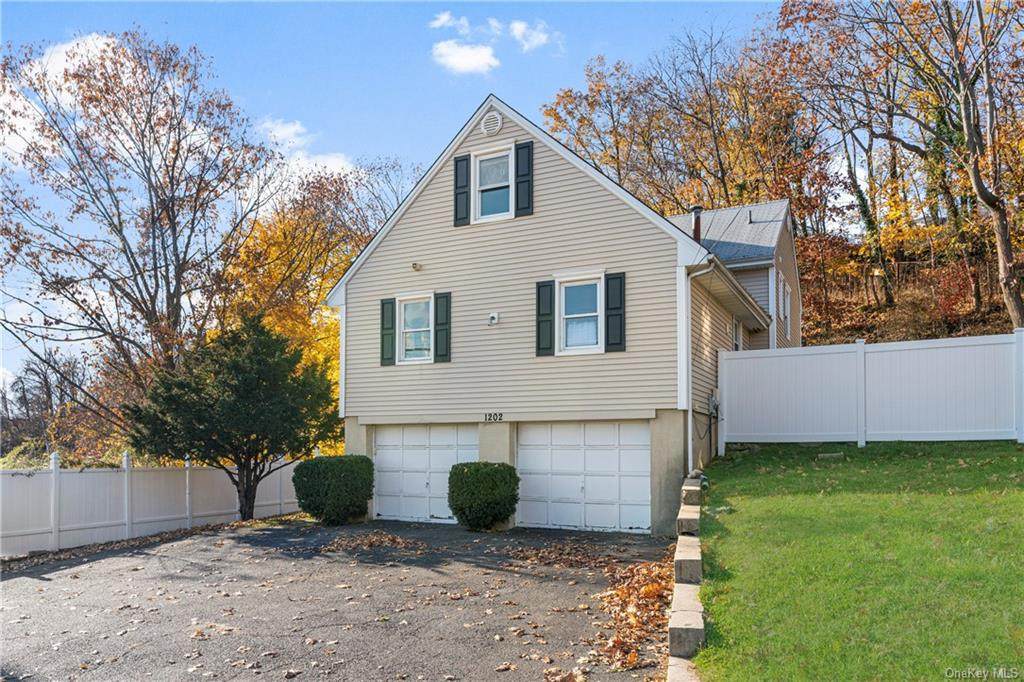 1202 Mamaroneck Avenue - Photo 1