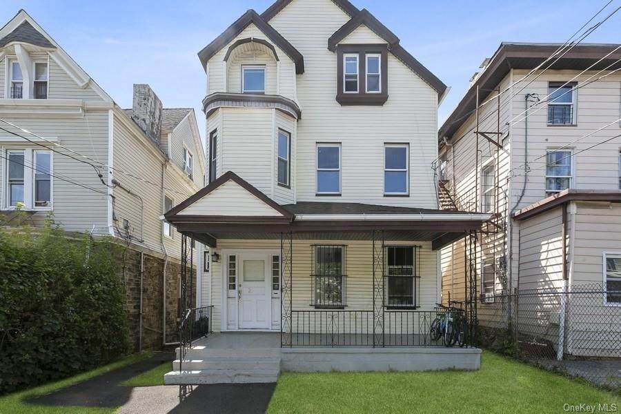 261 Warburton Avenue - Photo 1