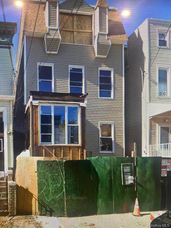1507 Commonwealth Avenue - Photo 1