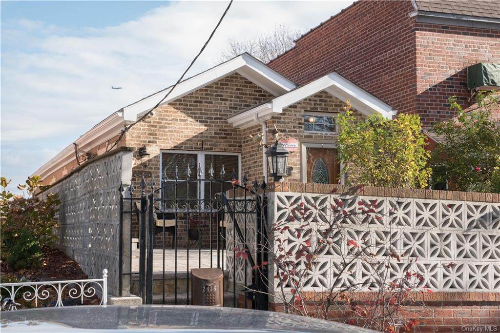 2436 Kingsland Avenue - Photo 1