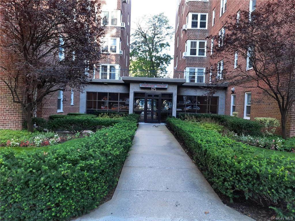 625 Gramatan Avenue - Photo 1
