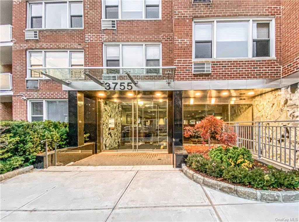 3755 Henry Hudson Parkway - Photo 1
