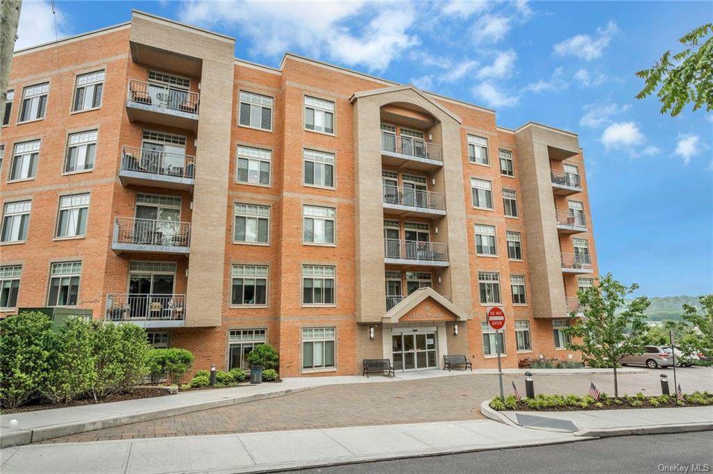 40 Jackson Avenue - Photo 1
