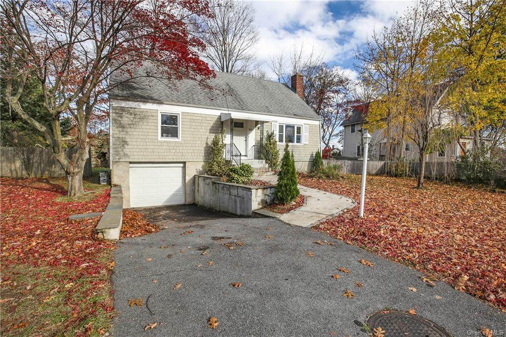 581 Locust Avenue - Photo 1