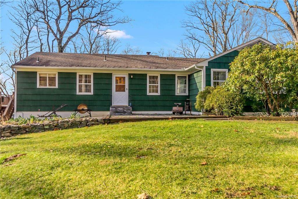 12 Laurie Lane - Photo 1