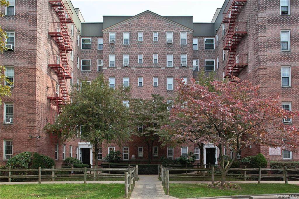 766 Bronx River Road - Photo 1