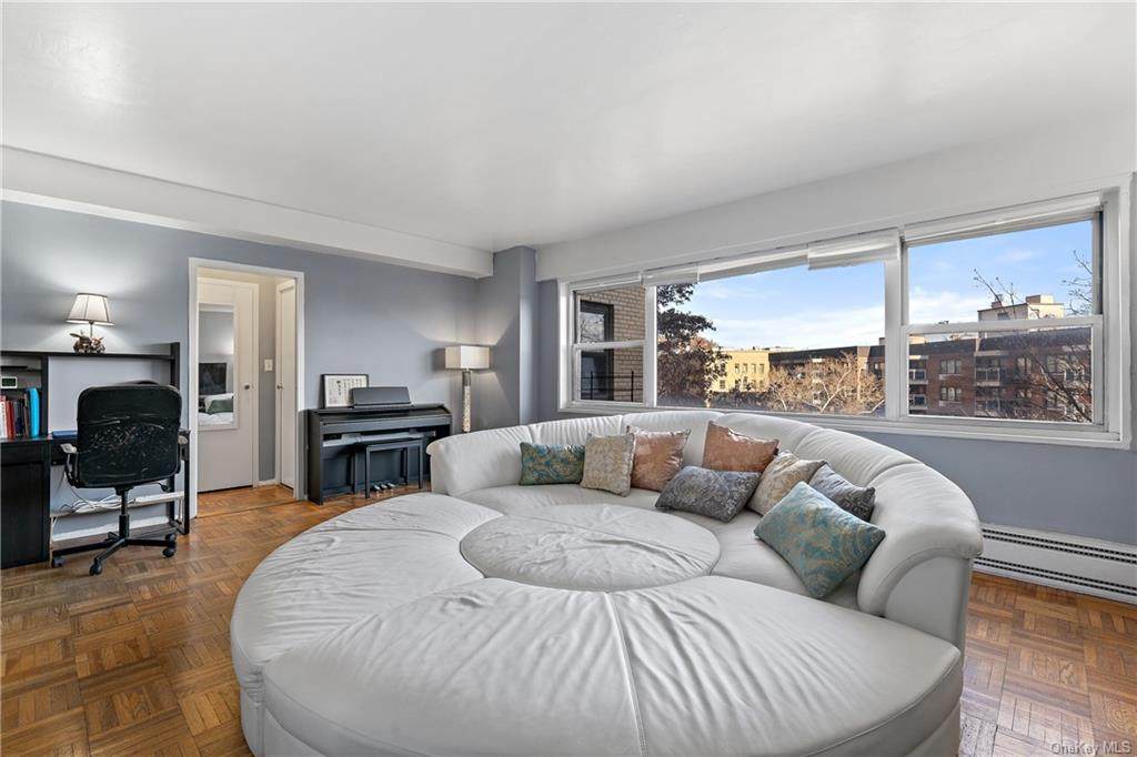 9 Fordham Oval Hill - Photo 1