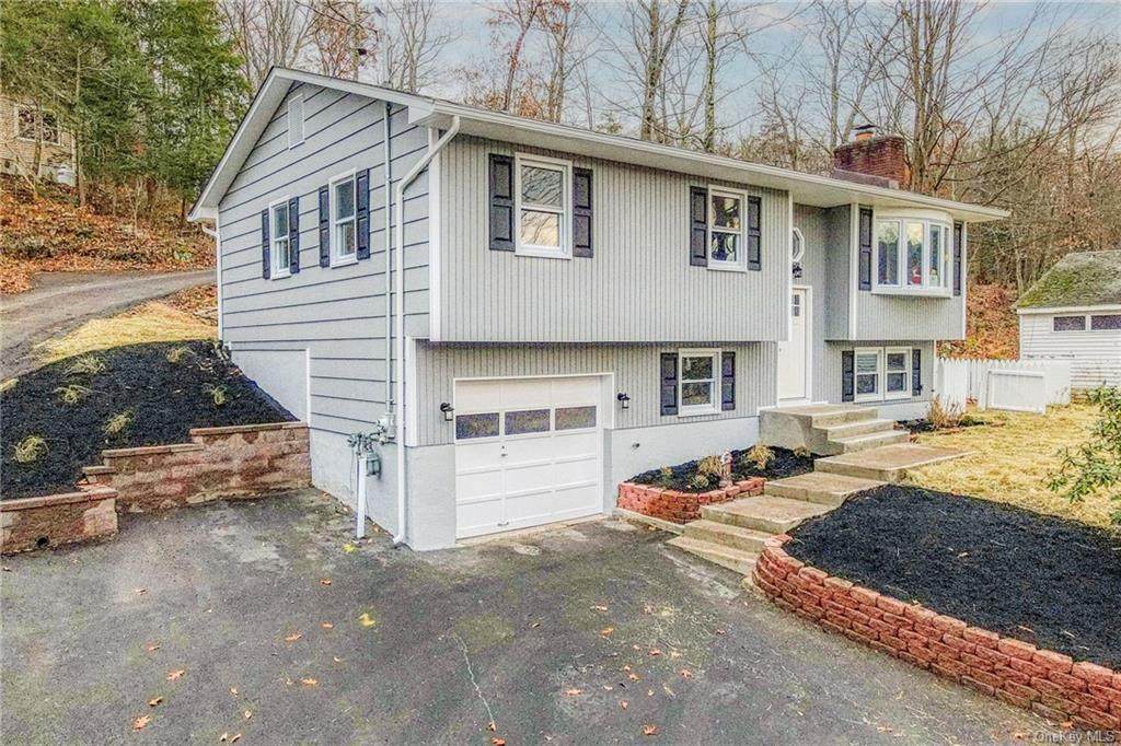 16 Golden Avenue - Photo 1