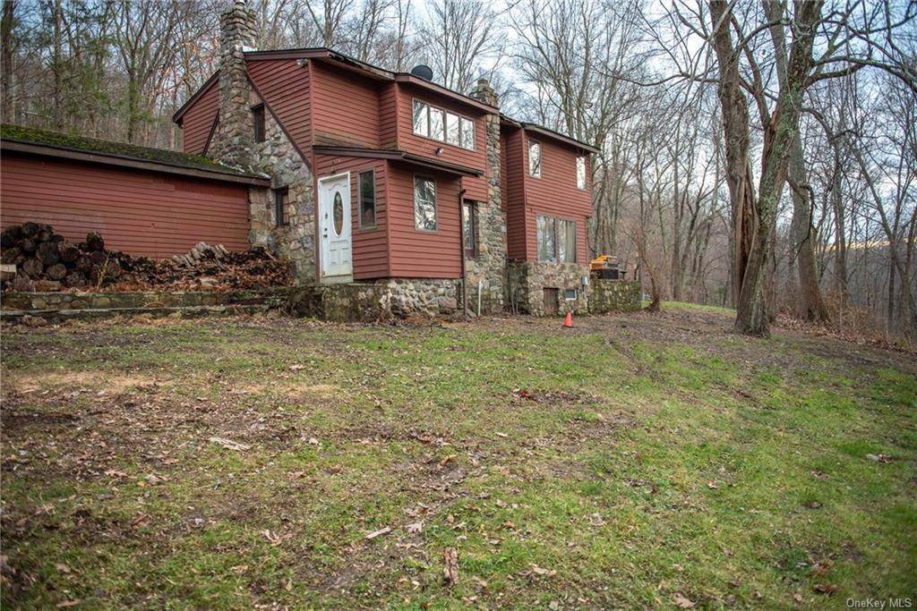 881 Lakes Road - Photo 1