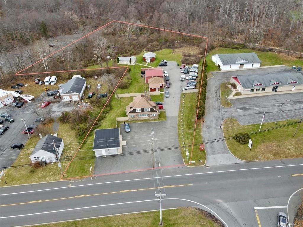 266 Windsor Highway - Photo 1