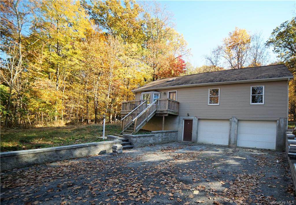 21 Woodland Circle - Photo 1