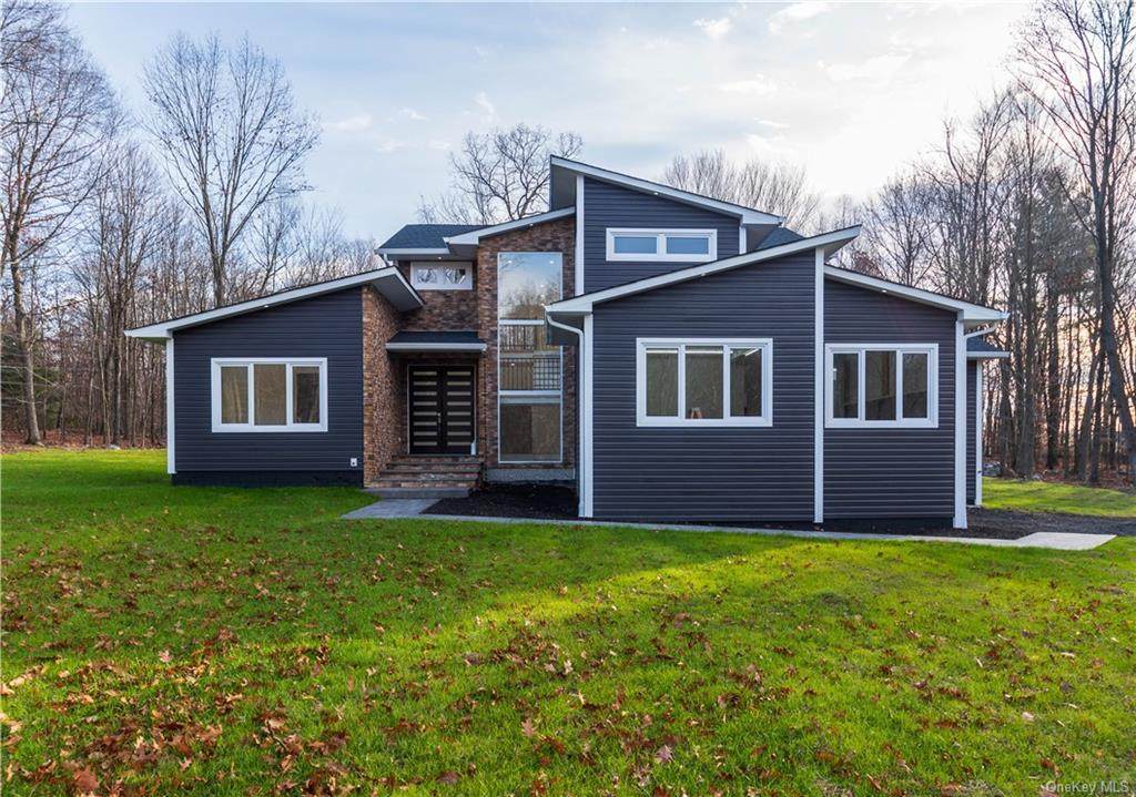 4 Lewis Lane - Photo 1