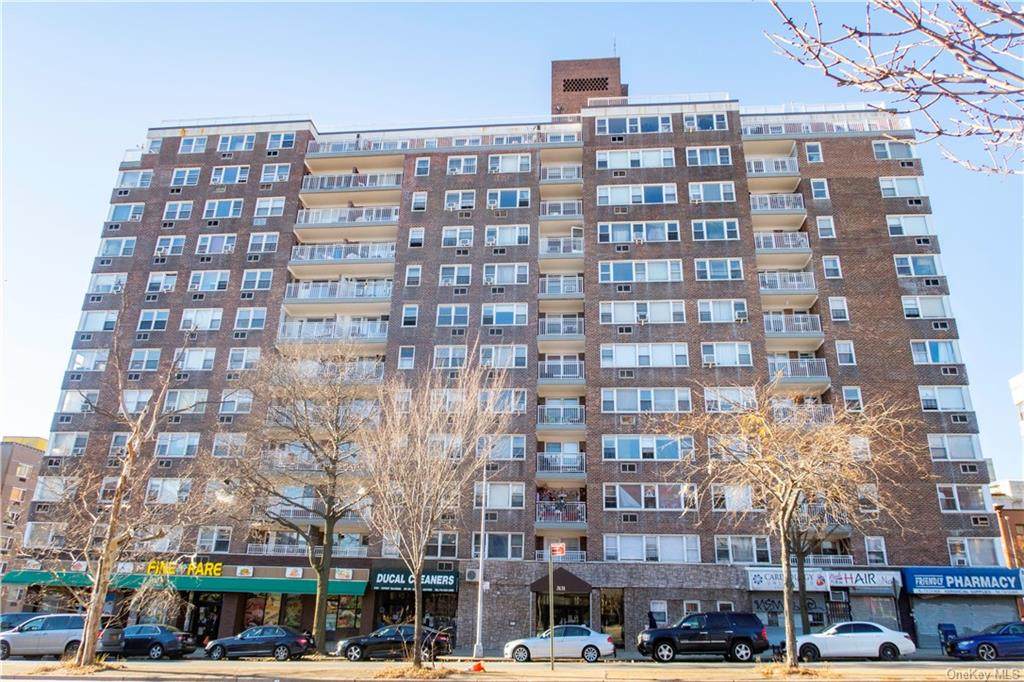 3131 Grand Concourse - Photo 1