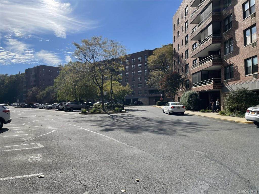 70 Barker Street - Photo 1