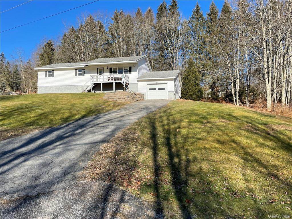 8 Terwilliger Drive - Photo 1