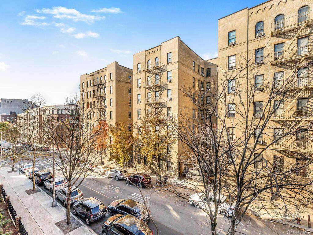 1010 Sherman Avenue - Photo 1