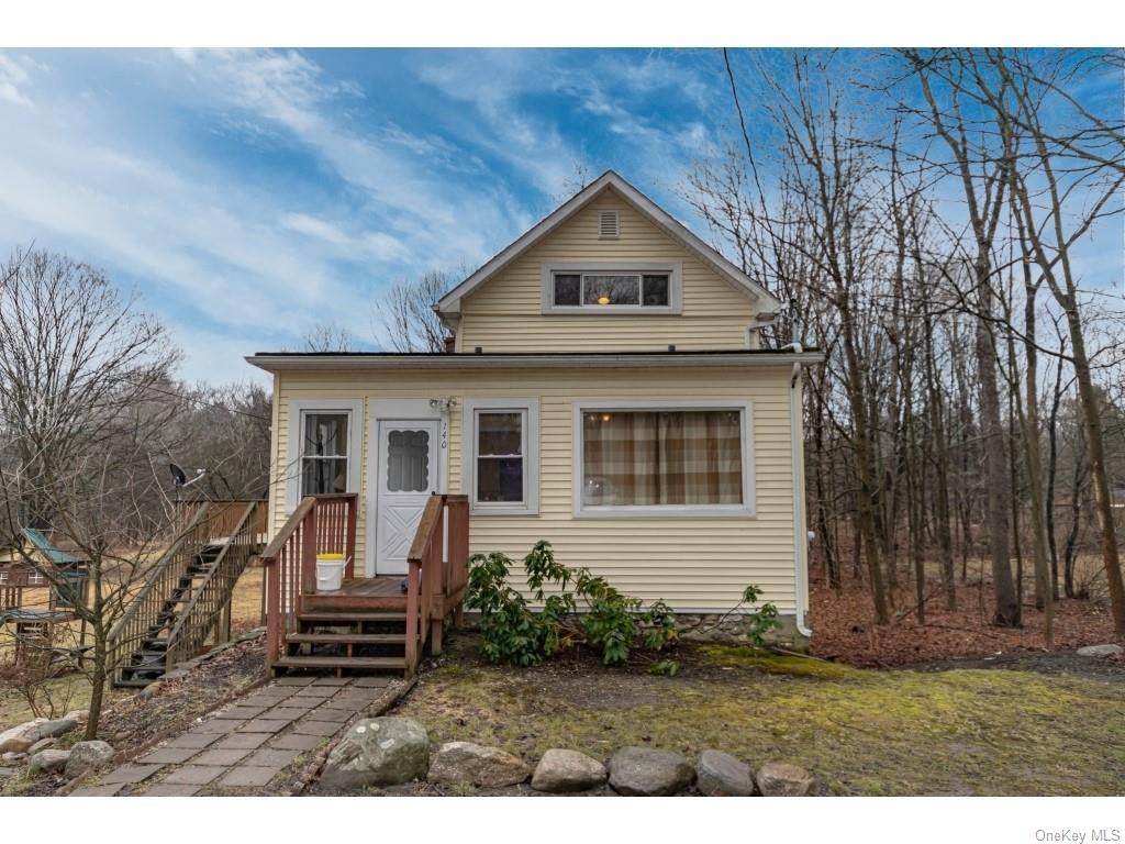 140 Burlingham Road - Photo 1
