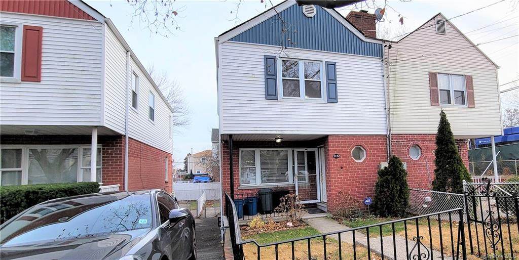 3152 Randall Avenue - Photo 1
