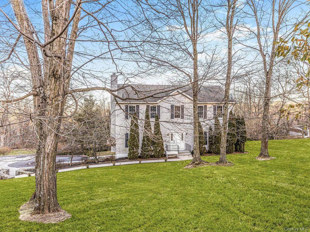 156 Locust Avenue - Photo 1