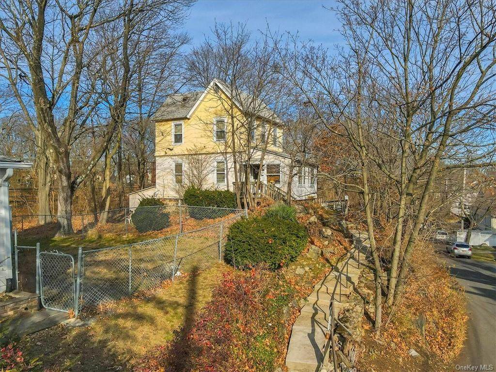 90 Frances Avenue - Photo 1