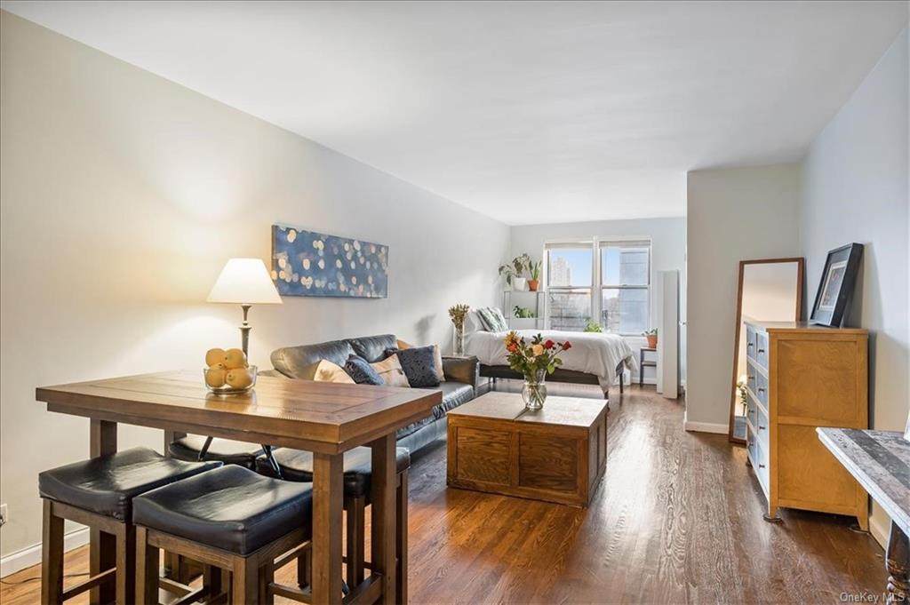 800 Grand Concourse - Photo 1