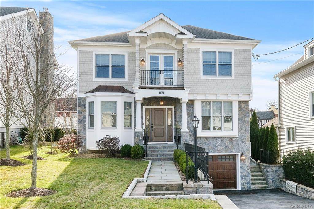 42 Lakeview Avenue - Photo 1