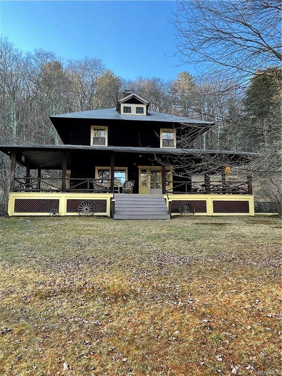 1054 Hunter Road - Photo 1