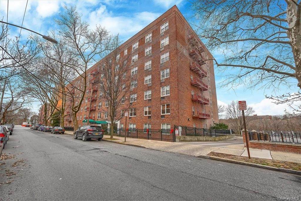 600 Locust Street - Photo 1