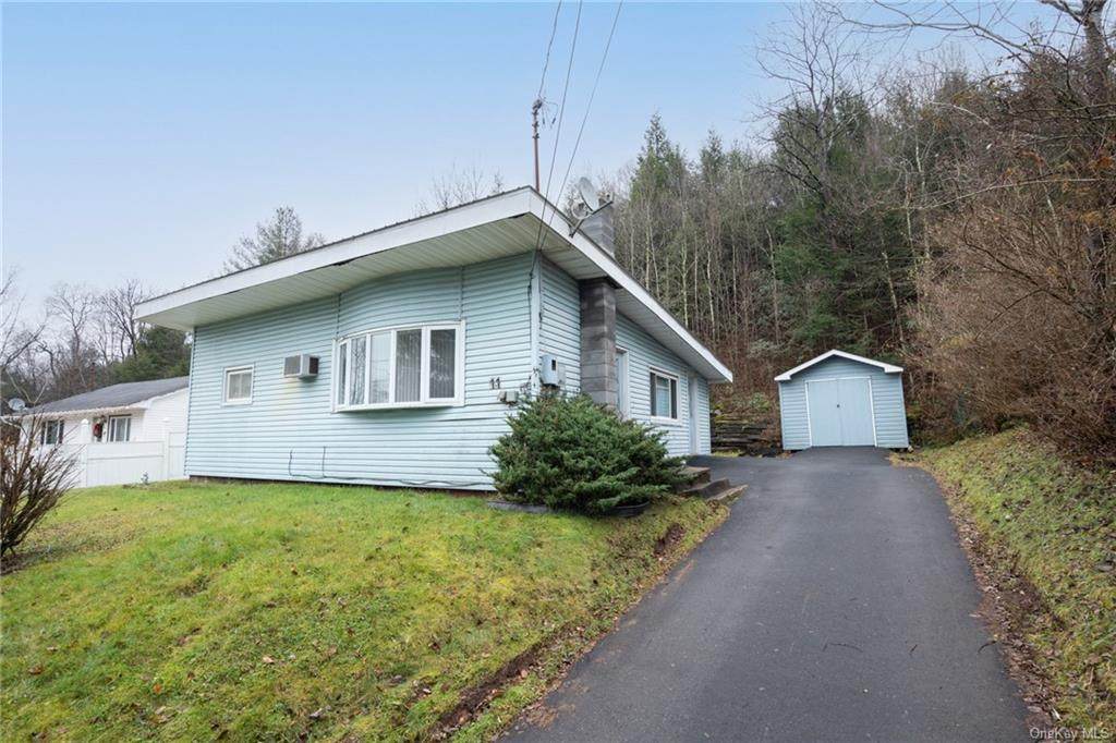 11 Birch Lane - Photo 1