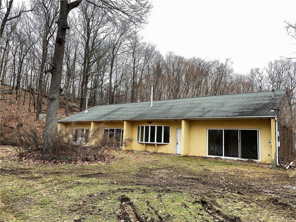 15 Chestnut Ridge Road - Photo 1