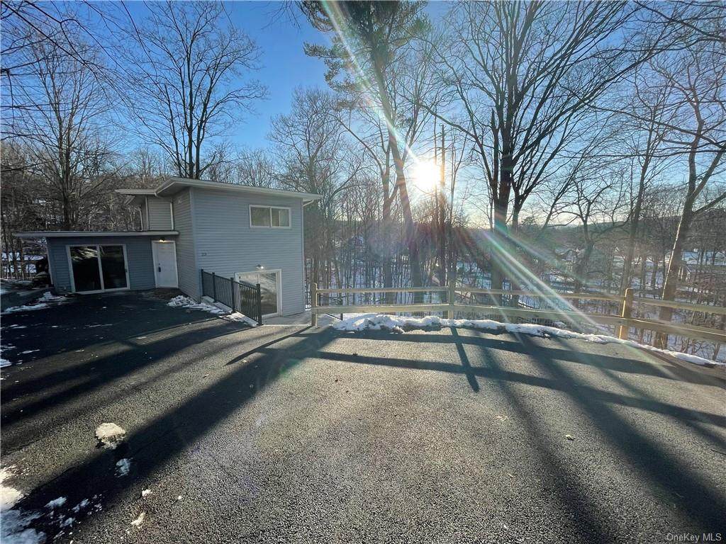 23 Hillcrest Drive - Photo 1