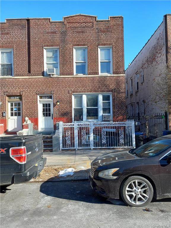 1032 Longfellow Avenue - Photo 1