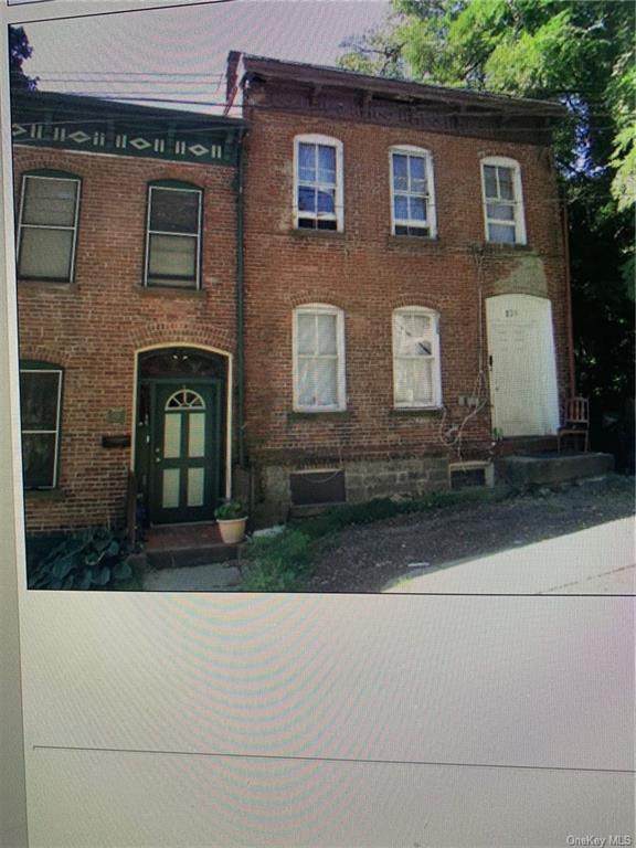 109 Clinton Street - Photo 1