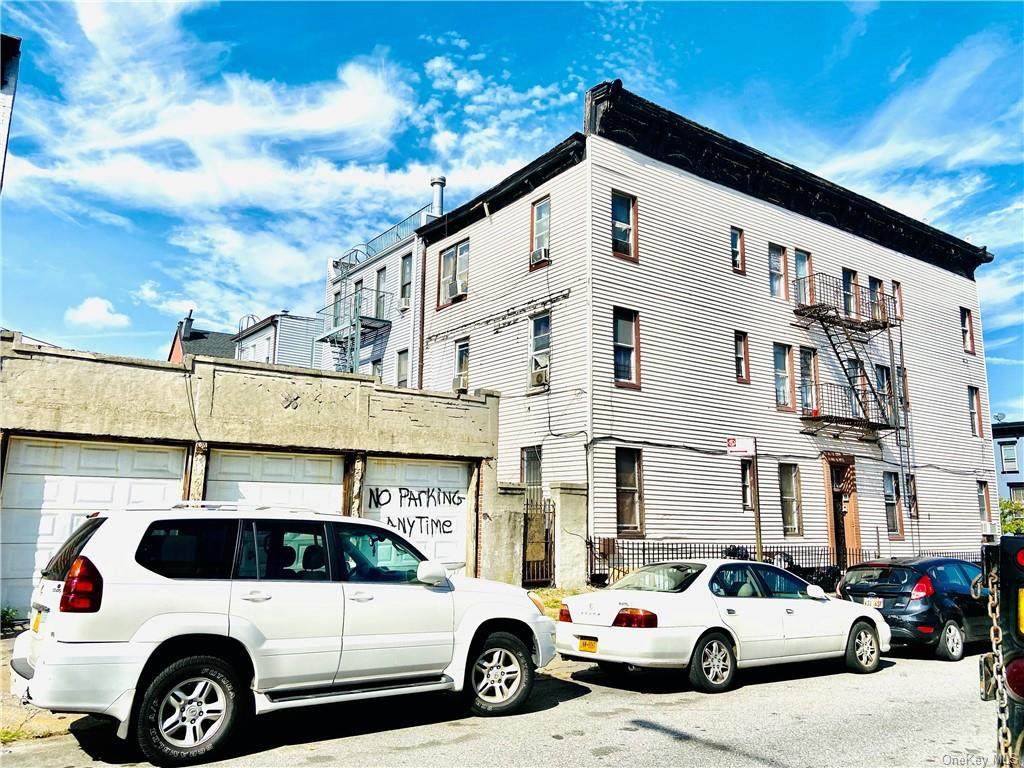1088 Herkimer Street - Photo 1